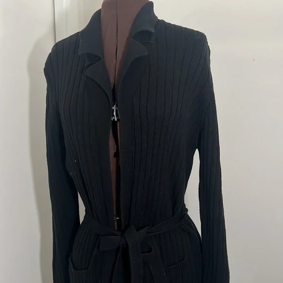 Jessica Robe Sweater with Tie Up and Ribbed Texture - Picture 4 of 10